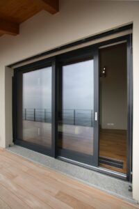Desain Sliding Door + Kusen Aluminium