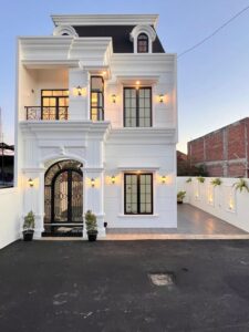 Kusen Aluminium Hitam Elegan