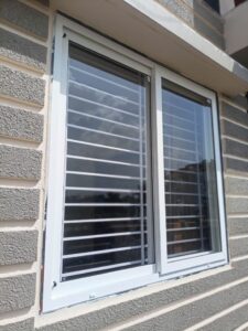 Perbedaan Kusen Aluminium dan UPVC