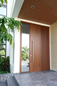 Kelebihan dan Kekurangan Kusen Aluminium Dibanding Kayu