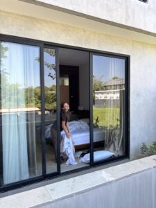 Perbedaan Kusen Aluminium dan UPVC